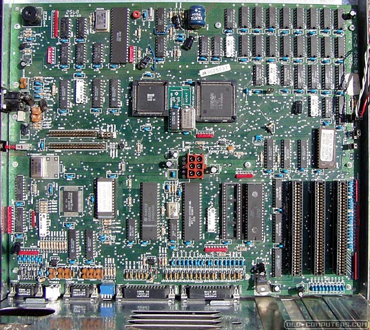 Commodore_PC10_Mainboard_s1.jpg