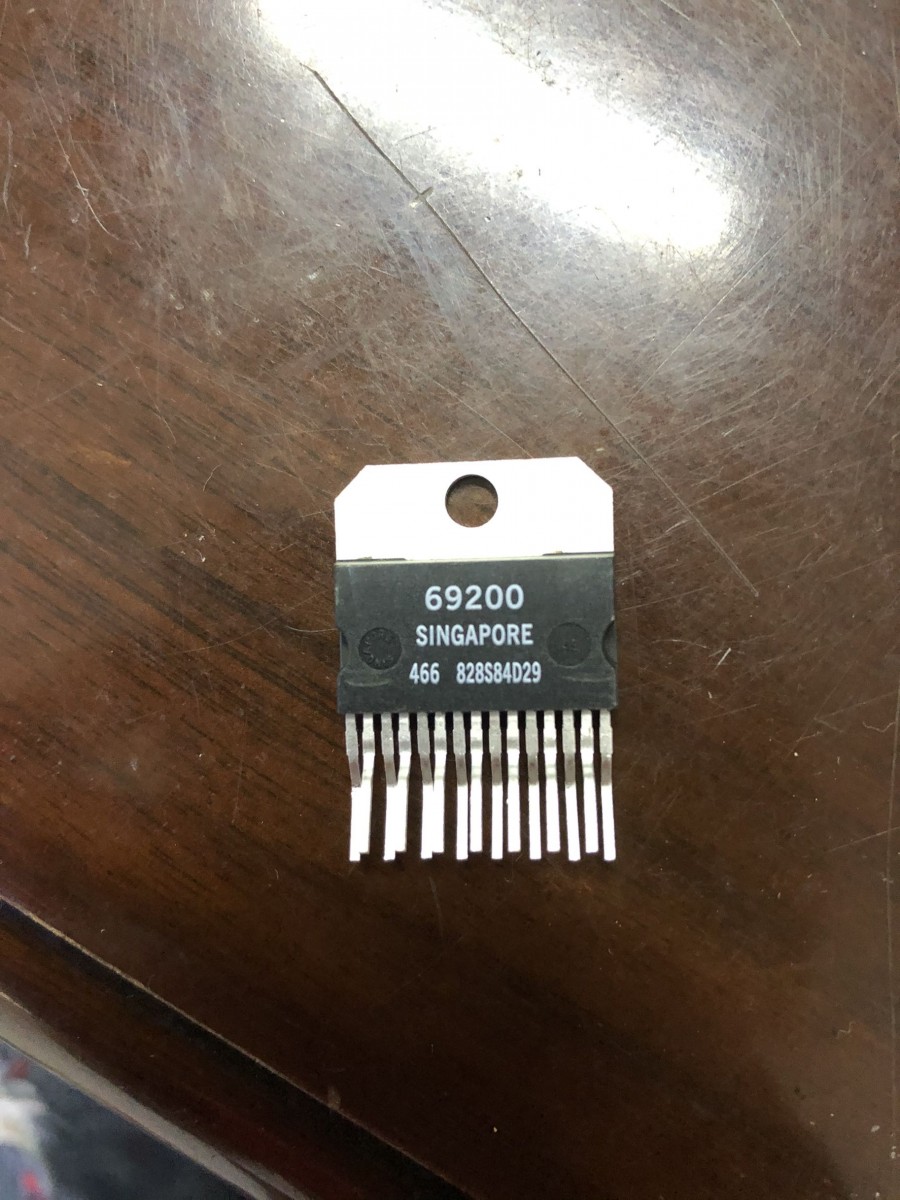 69200 IC.jpg