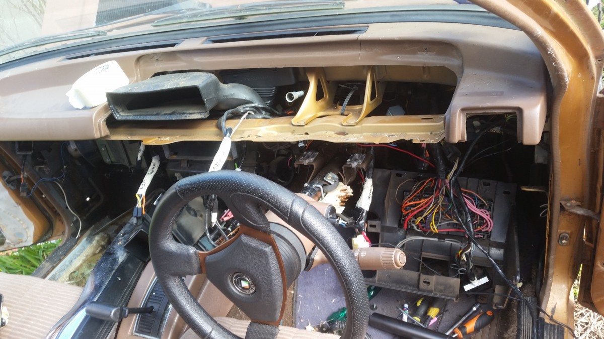 parts car wiring.jpg