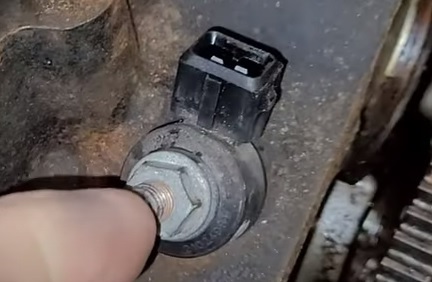 2002 Chevy S10 v6 knock sensor.jpg