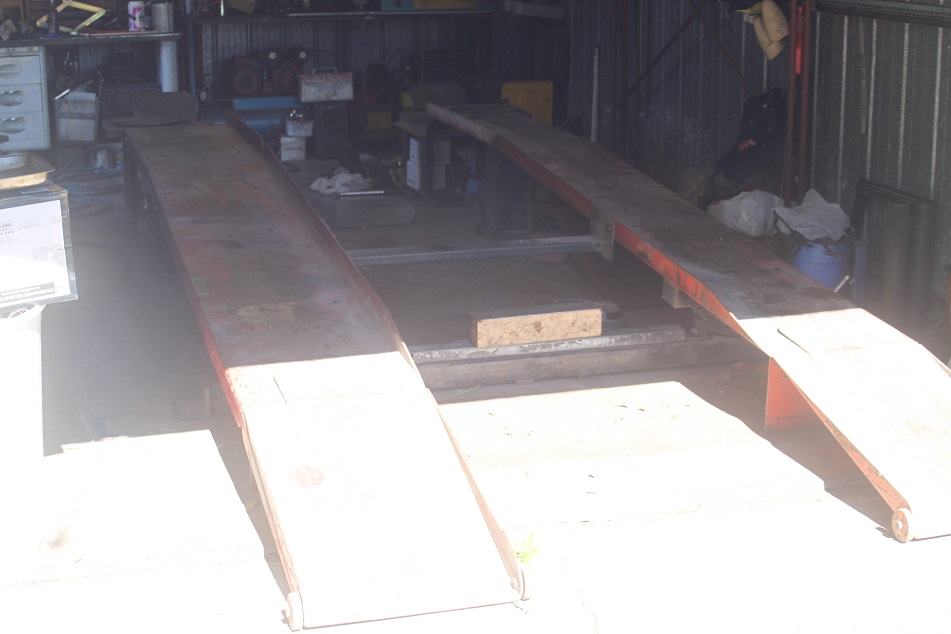 VT Track Car 11.jpg