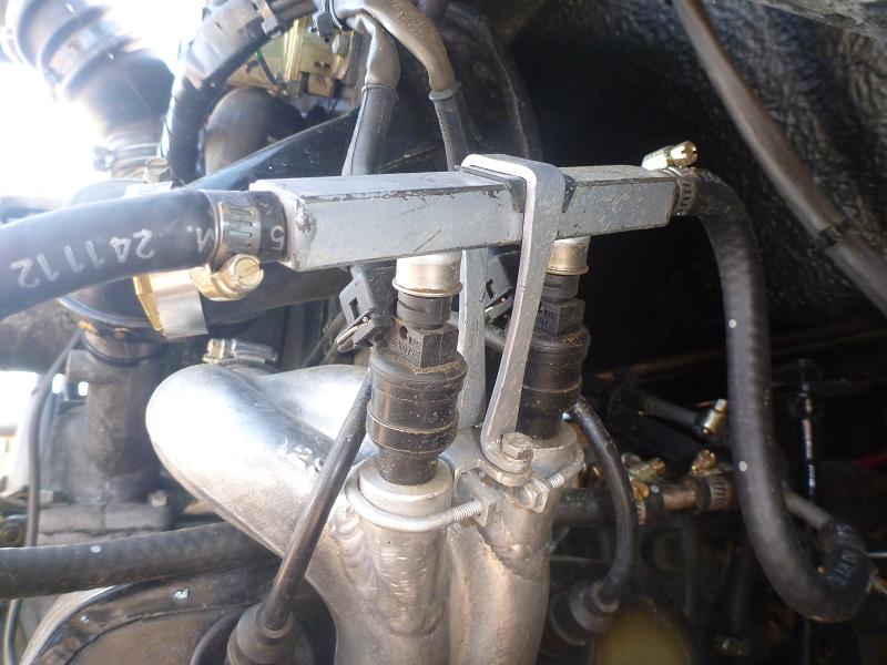 RH Fuel Rail.JPG